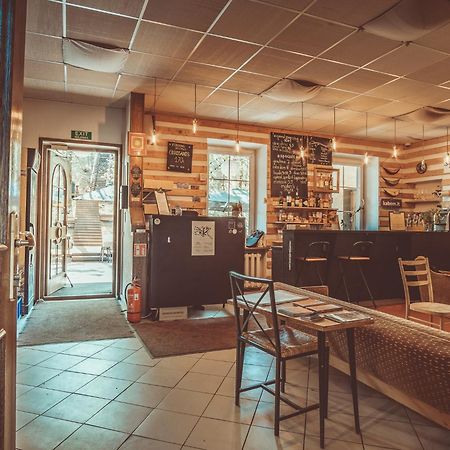Downtown Forest Hostel & Camping Аеропорт Вільнюс Екстер'єр фото