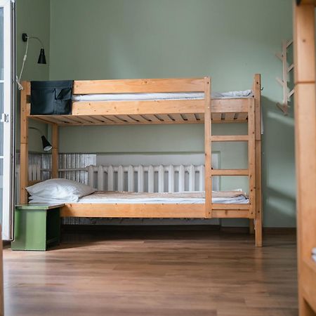 Downtown Forest Hostel & Camping Аеропорт Вільнюс Екстер'єр фото