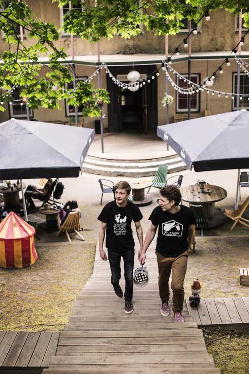 Downtown Forest Hostel & Camping Аеропорт Вільнюс Екстер'єр фото