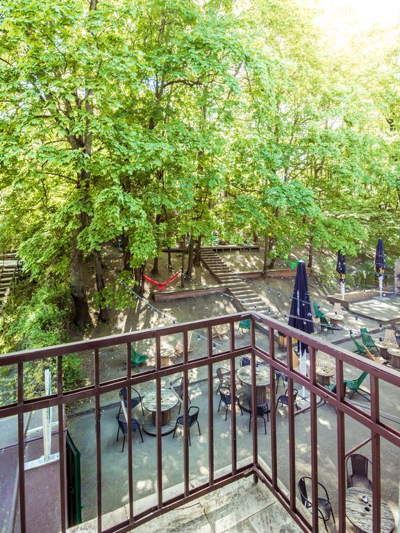 Downtown Forest Hostel & Camping Аеропорт Вільнюс Екстер'єр фото