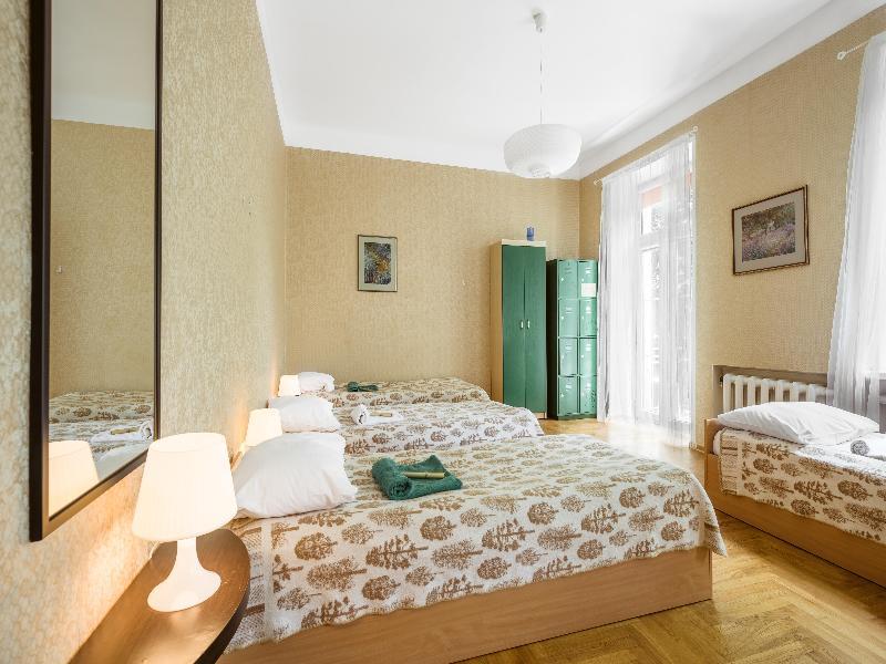 Downtown Forest Hostel & Camping Аеропорт Вільнюс Екстер'єр фото