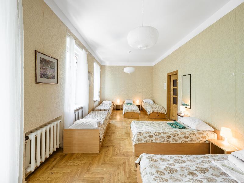 Downtown Forest Hostel & Camping Аеропорт Вільнюс Екстер'єр фото