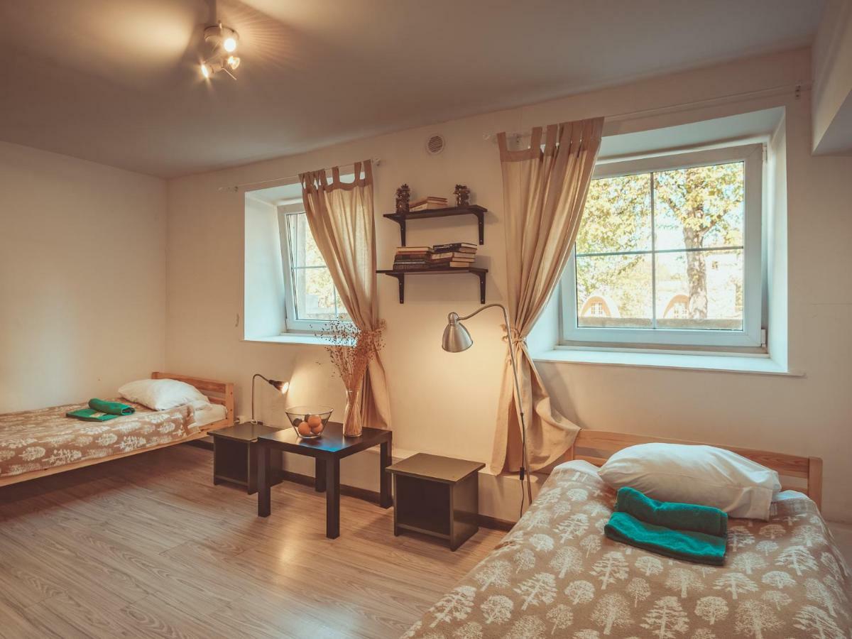 Downtown Forest Hostel & Camping Аеропорт Вільнюс Екстер'єр фото